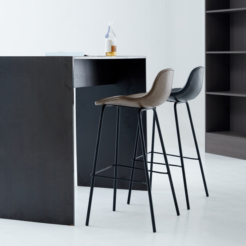 Taburete de bar moderno con respaldo, taburete de hierro con cojín de cuero para comedor