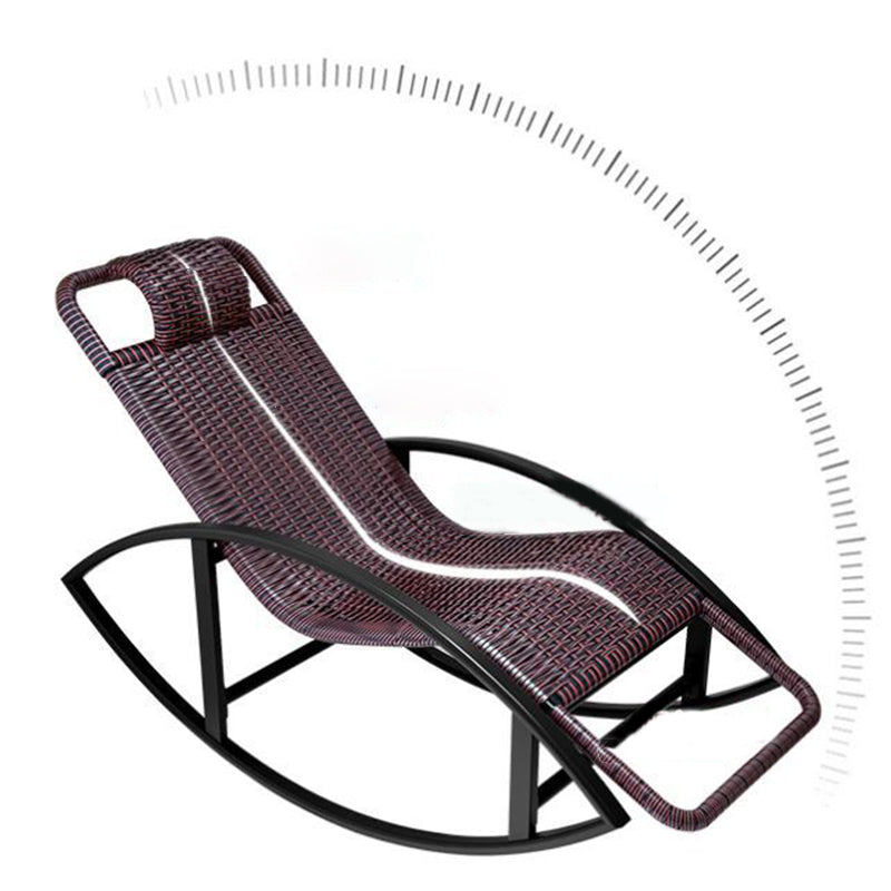 Chaise de fauteuil inclinable créatif chaise de rocker extérieur en osier avec des jambes sombres