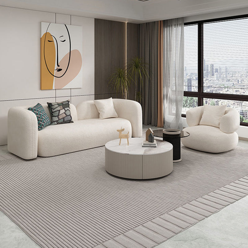 Tuxedo -arm gebogen bank met kussens moderne witte stofbank