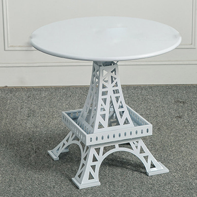 リビングルームの金属彫像ベーステーブルラウンドサイドエンドテーブル