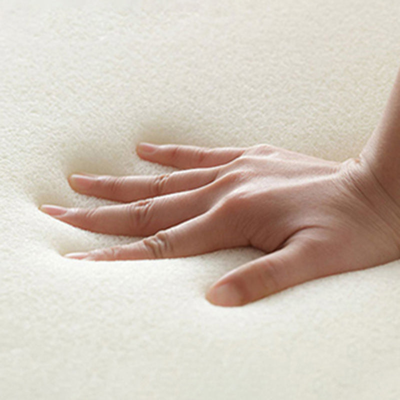 Sezione beige in pelle di divano sezionale scandinava con cuscini