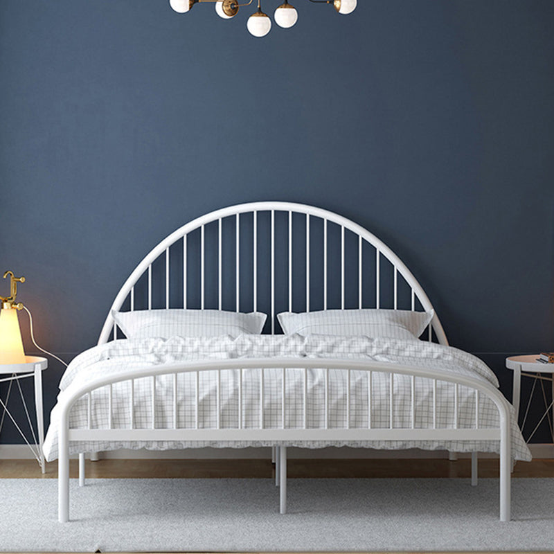 Letto a frammento di colore a cornice a cornice a cornice massiccio in metallo con gambe dora personalizzate