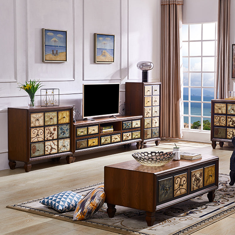 Cassettiera verticale tradizionale in legno per camera da letto, con cassetti