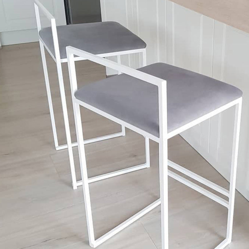 Contemporary Iron Counter Height Stools Low Back Bar Stool with Footrest Clearhalo 'Bar Furniture' 'Bar Stools' 'bar_stools' 'furn' 'furn_bar_stools' 'Furniture' 'Kitchen & Dining Furniture' 6406419