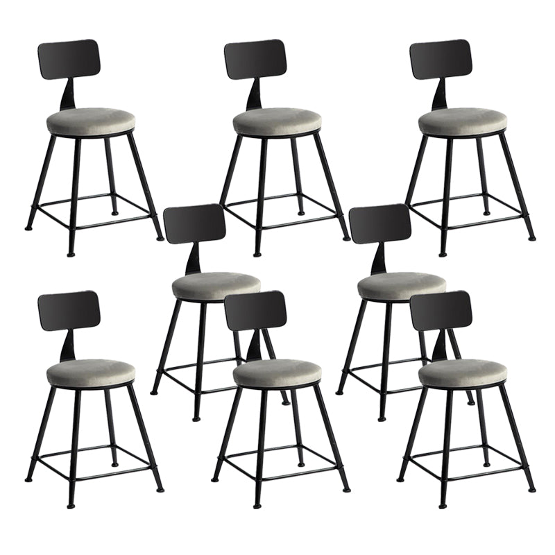Taburete de bar moderno sin brazos con respaldo, taburete de hierro con cojín de terciopelo para Bar