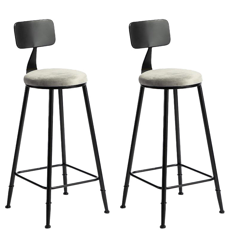 Taburete de bar moderno sin brazos con respaldo, taburete de hierro con cojín de terciopelo para Bar