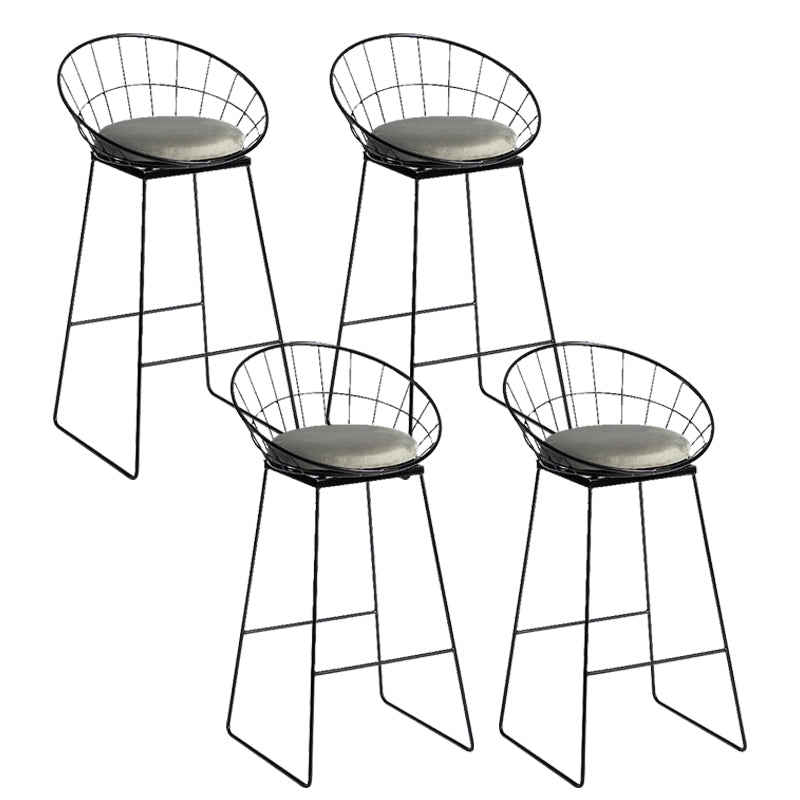 Taburete de bar moderno sin brazos con respaldo, taburete de hierro con cojín de terciopelo para Bar