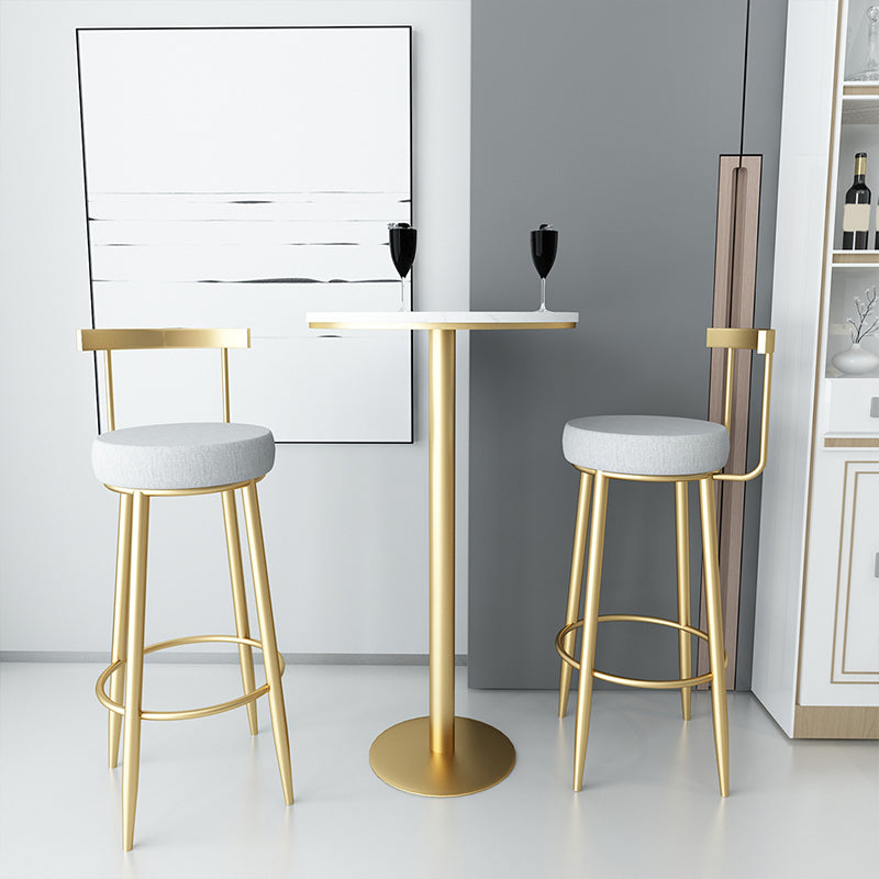 Taburete de bar de hierro con respaldo sin brazos Glam, taburete con cojín y pedal para cocina