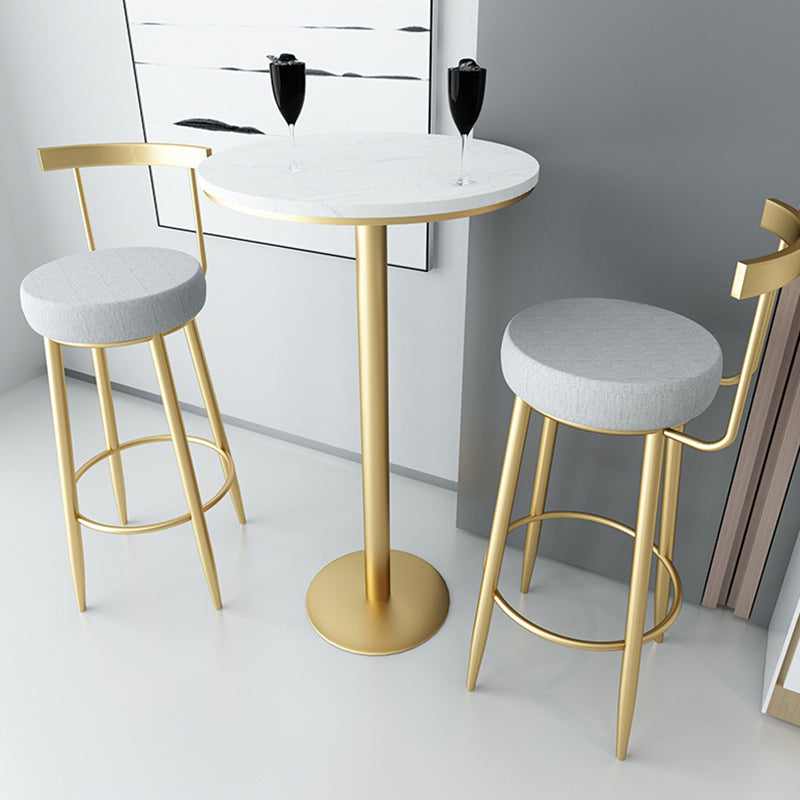 Taburete de bar de hierro con respaldo sin brazos Glam, taburete con cojín y pedal para cocina