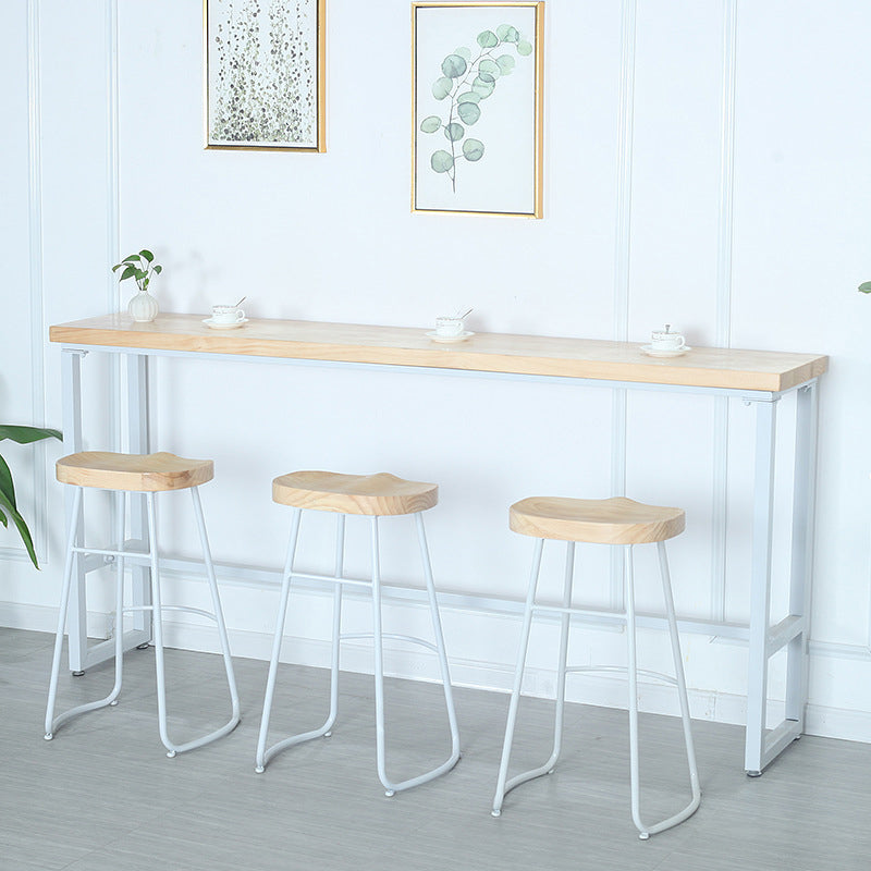 Moderner Bartisch mit Massivholzplatte für das Esszimmer