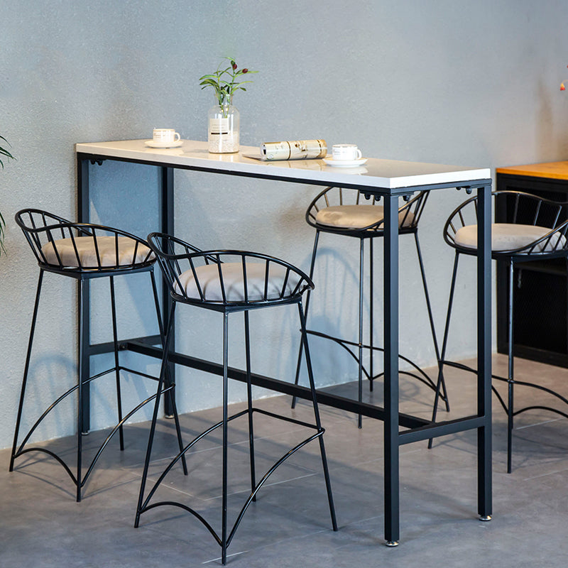 Table de bar de style moderne, bureau de bar de bistro fixe en faux marbre avec repose-pieds