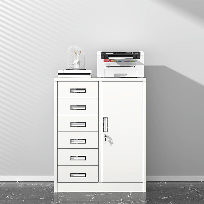 Gabinete industrial Cajones de bloqueo de metal y estantes de almacenamiento Archivo