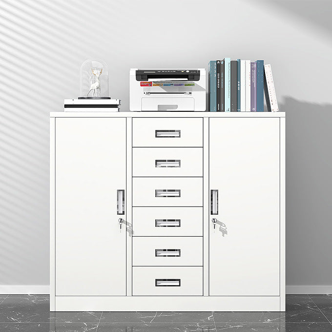 Gabinete industrial Cajones de bloqueo de metal y estantes de almacenamiento Archivo