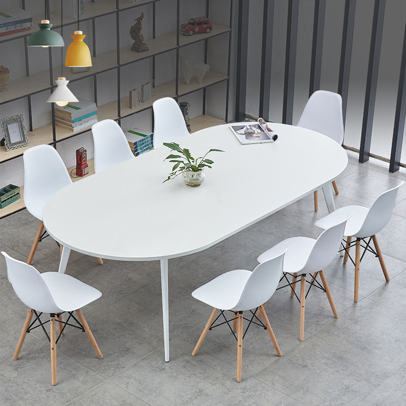 Eigentijdse kantoorbureau ovaal wit hout parsons schrijven bureau