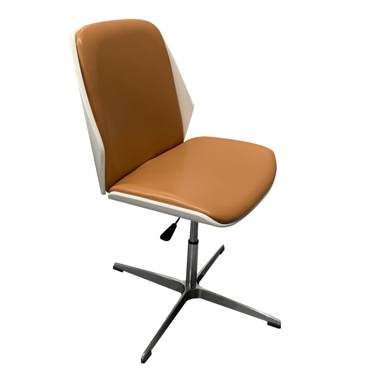 Silla de escritorio moderna Silla de conferencia de madera Silla con respaldo medio con ruedas