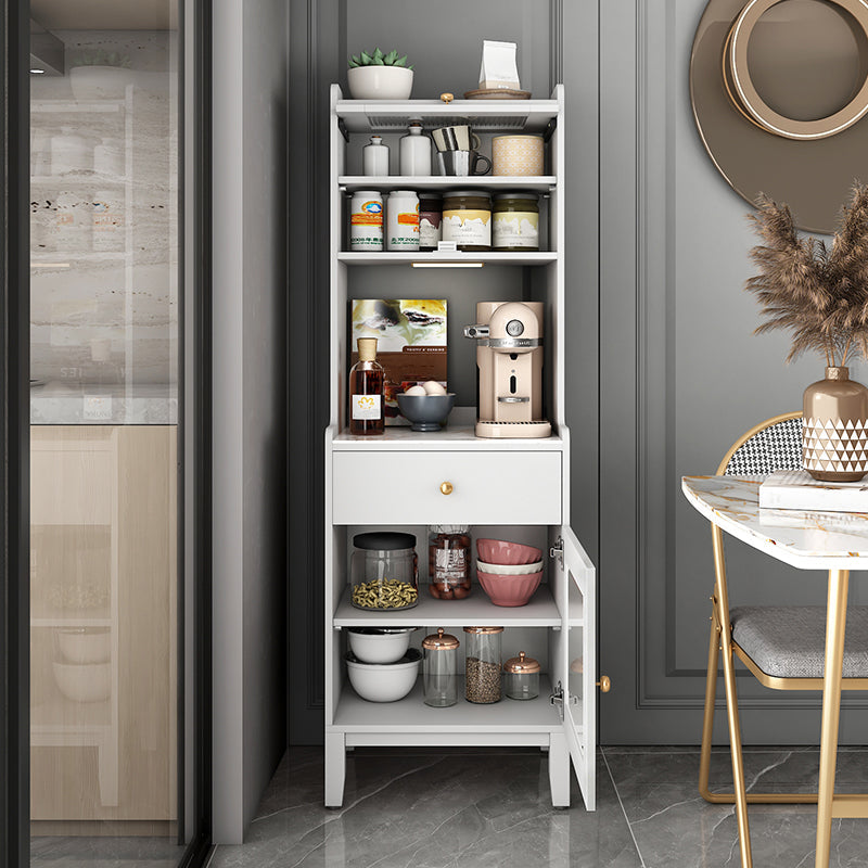 Tavolo da sideboard in pietra a buffet in stile glam con mobile