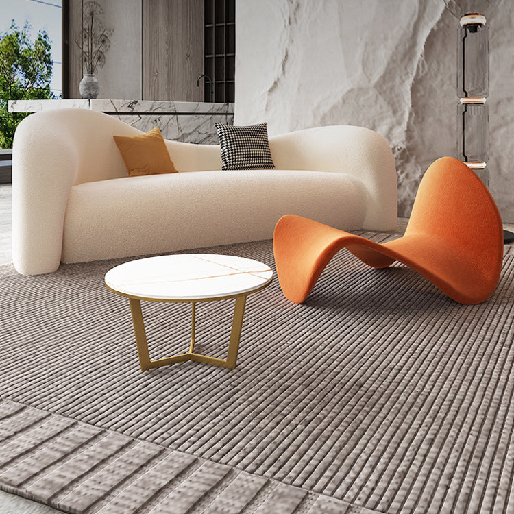 モダンな湾曲したラブシートタイトシートソリッドカラースロップアームソファ