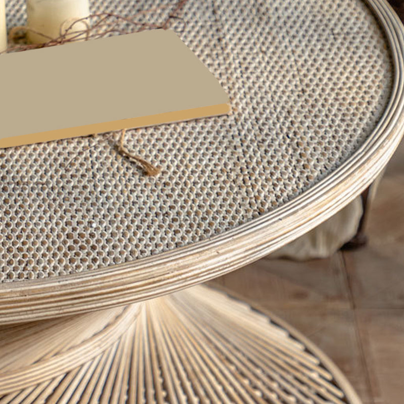 リビングルーム用の丸い熟成フレームベースを備えたフランスのカントリースタイルのサイドテーブル