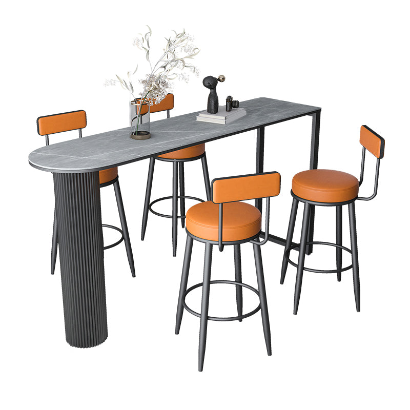 1/5-teiliges Barhocker- und Tischset. Industrielles ovales Bartisch-Set