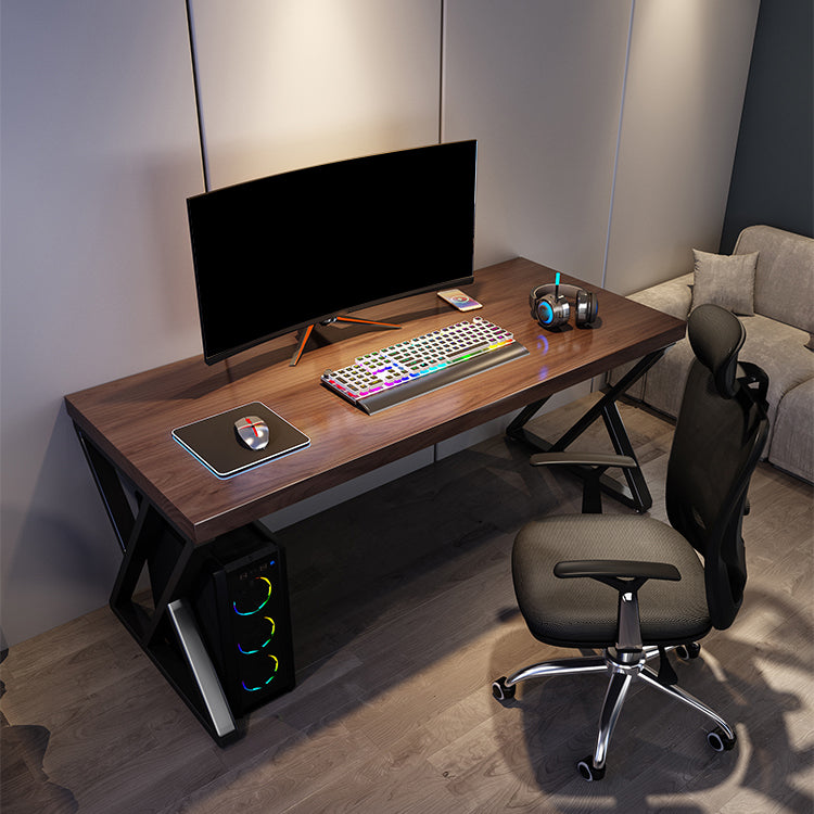 Scrivania per computer contemporanea scrivania in legno con le gambe