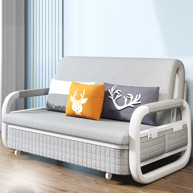 Cuscino incluso divano divano rotondo di bordo rotondo.