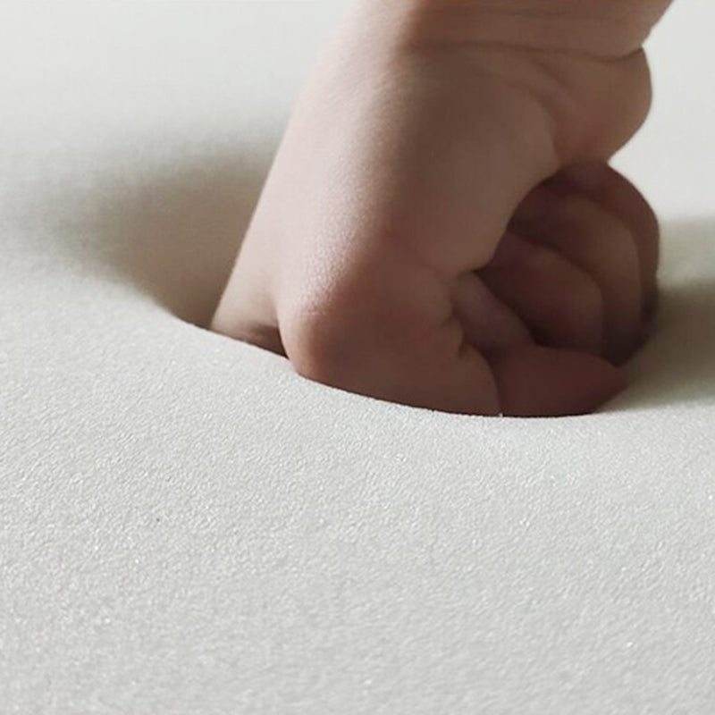 リビングルームのための現代的な埋め込み