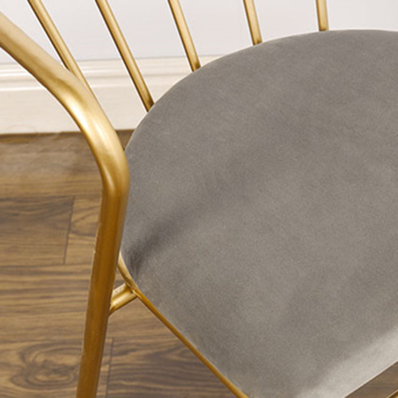 Eigentijdse keuken eetstoelen stoelen windsor achterstoelen in grijs