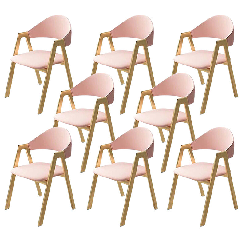 Chaise de salle à manger rembourrée chaise de salle à manger à l'arrière avec des jambes en métal doré