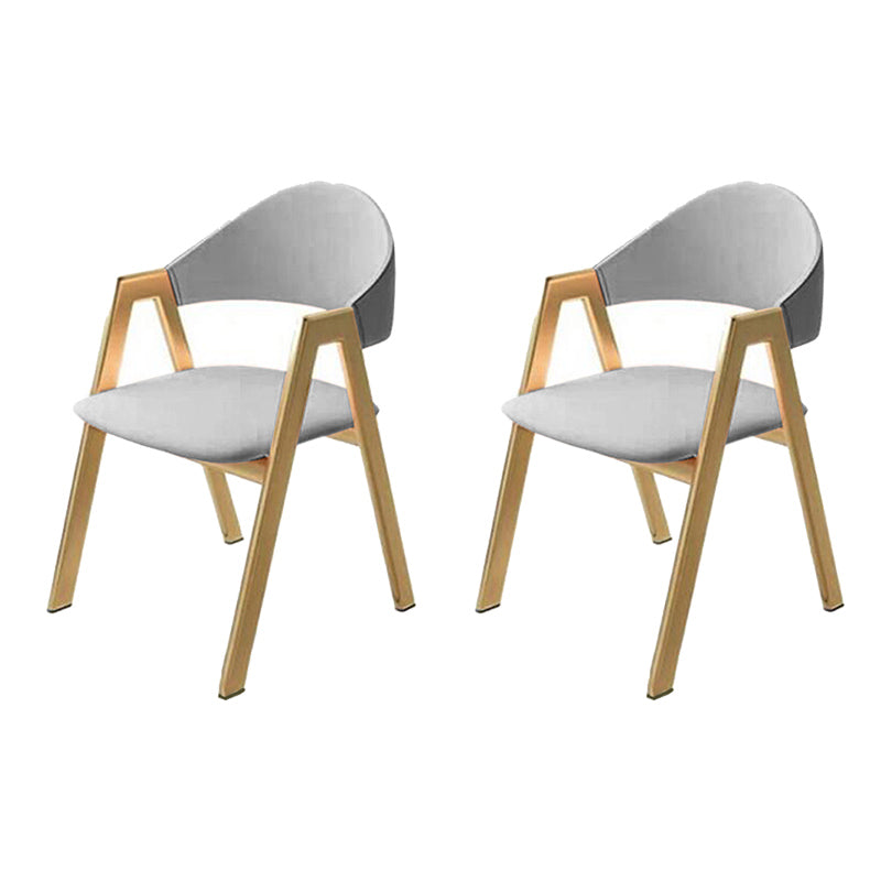 Chaise de salle à manger rembourrée chaise de salle à manger à l'arrière avec des jambes en métal doré