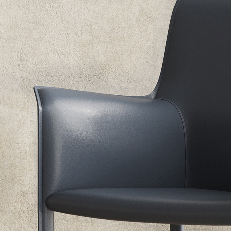 Moderne stijl armstoel leer stevige achterste eetkamerstoel voor thuisgebruik