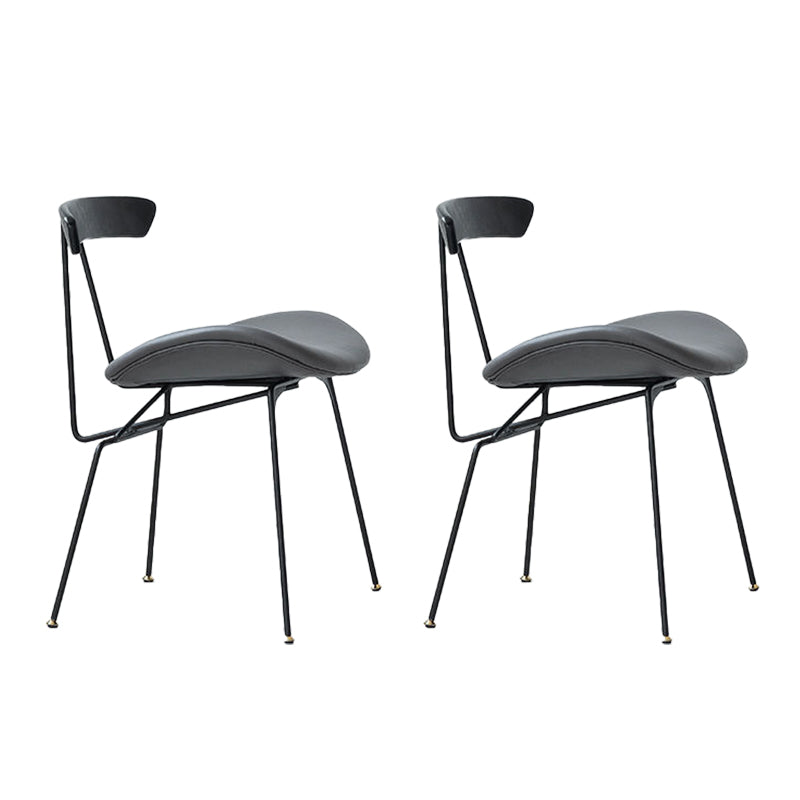 Sedie da pranzo senza braccio imbottite industriali.