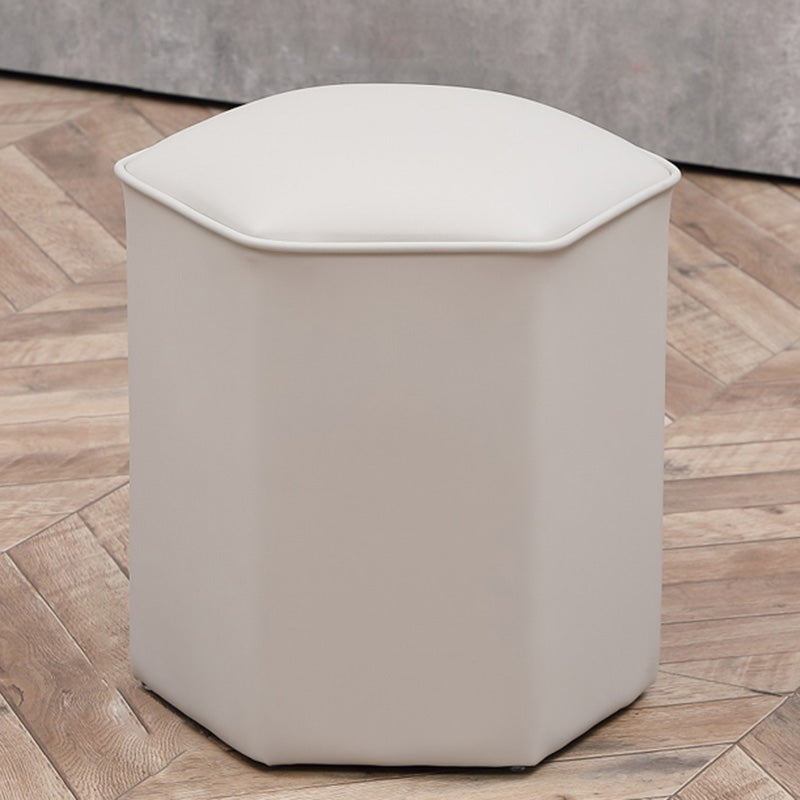 Tabouret de pied de spécialité rouge moderne de pouf moderne pour le salon