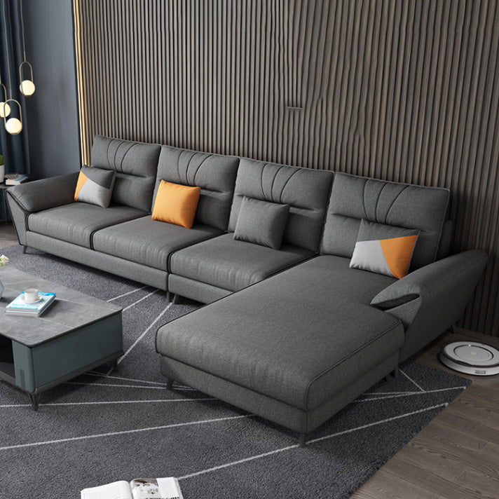 Scandinavische woonkamer stoffen kussens kussent bovenarm zitplaatsen