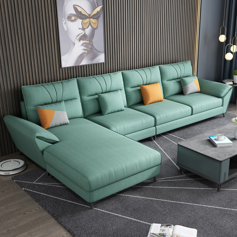 Scandinavische woonkamer stoffen kussens kussent bovenarm zitplaatsen