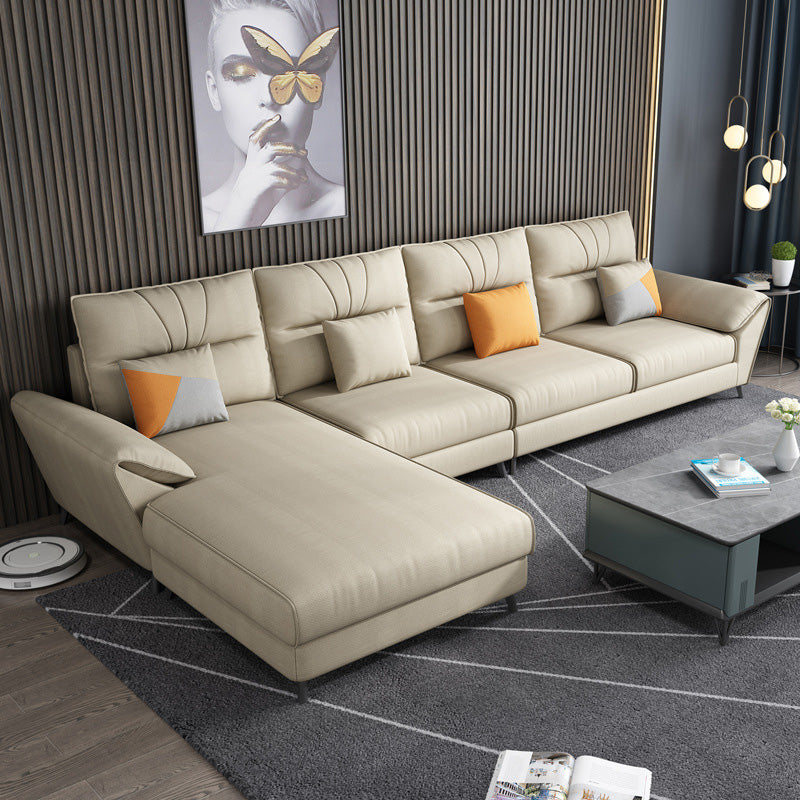 Scandinavische woonkamer stoffen kussens kussent bovenarm zitplaatsen