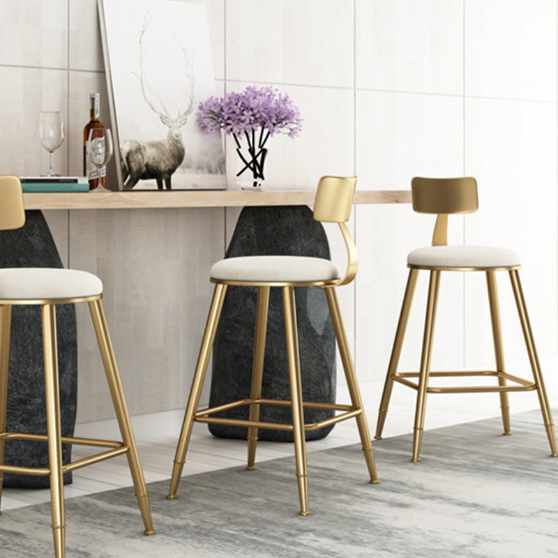 Taburete de bar de hierro con respaldo sin brazos Glam, taburete con cojín para tienda de té con leche