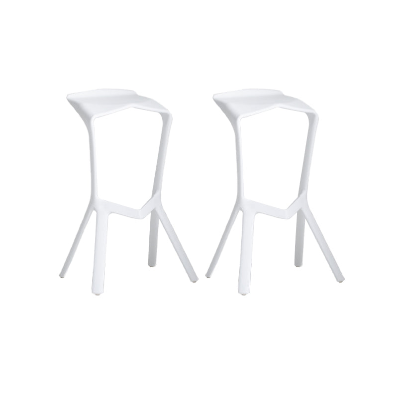 Tabouret de bar en plastique industriel Tabouret de hauteur de bar empilable d'intérieur