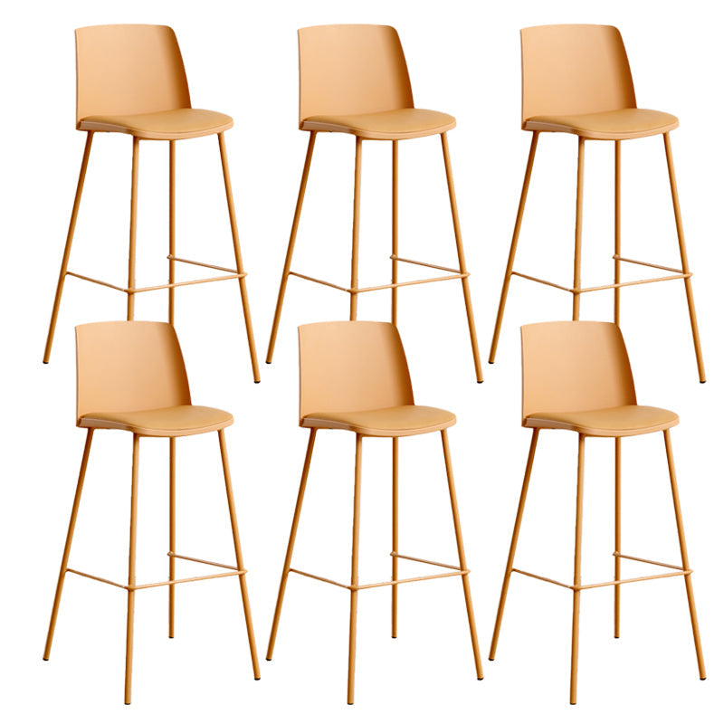 Taburete de bar de metal de estilo moderno, taburete de mostrador con respaldo de plástico para Bristol