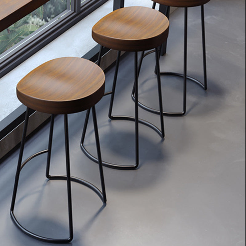 Solid Wood Dining Stools Contemporary Bar Stools with Footrest Clearhalo 'Bar Furniture' 'Bar Stools' 'bar_stools' 'furn' 'furn_bar_stools' 'Furniture' 'Kitchen & Dining Furniture' 6472758