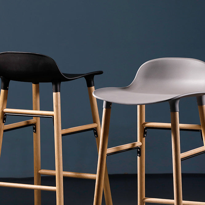 Scandinavian Solid Wood Legs Bar Stool Armless Plastic Bar Stool for Living Room Clearhalo 'Bar Furniture' 'Bar Stools' 'bar_stools' 'furn' 'furn_bar_stools' 'Furniture' 'Kitchen & Dining Furniture' 6473208