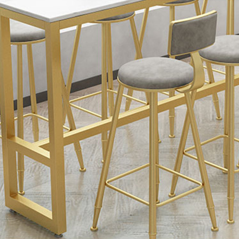 Mesa moderna con altura de barra, mesa de bar tipo bistró con tapa de mármol sintético y base de metal