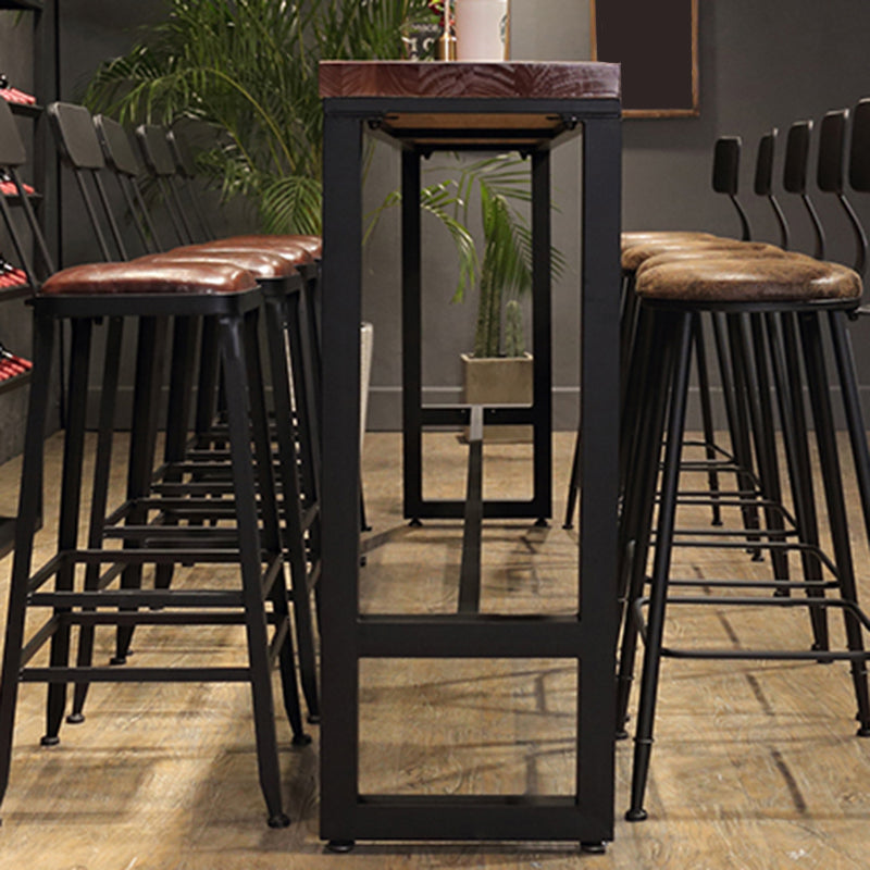 Table de bar rectangulaire à hauteur de barre avec base en métal noir pour utilisation sur patio