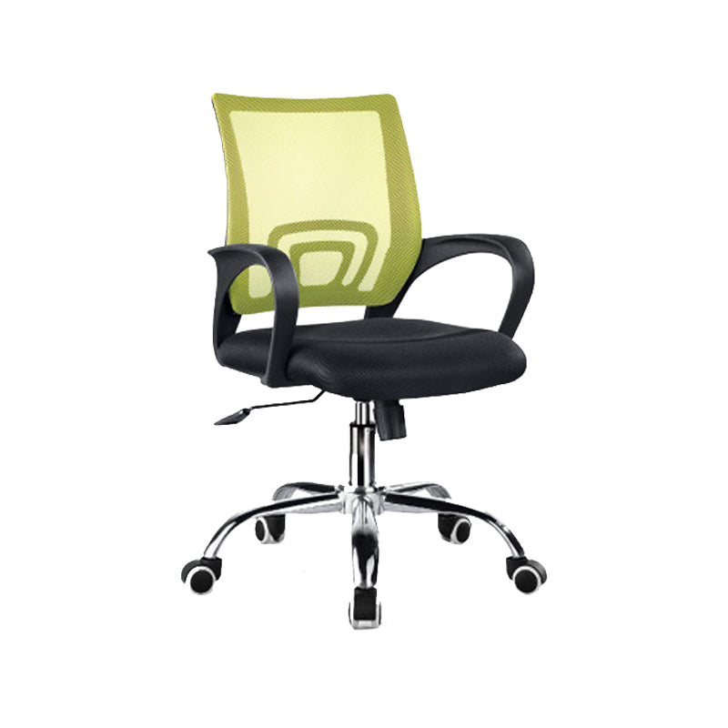 Silla moderna con brazos incluidos, silla de escritorio de malla con respaldo medio para oficina