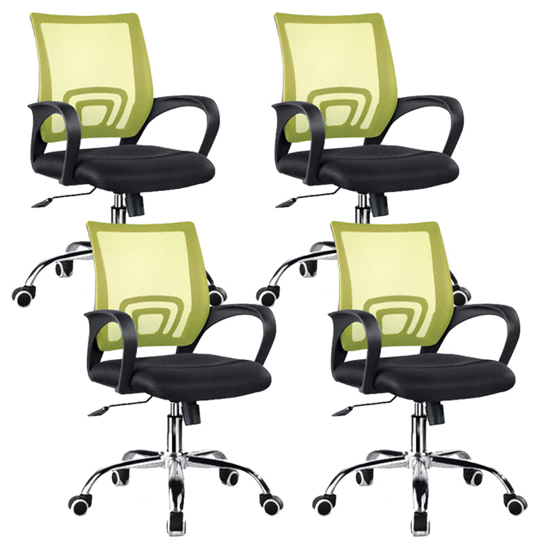 Silla moderna con brazos incluidos, silla de escritorio de malla con respaldo medio para oficina