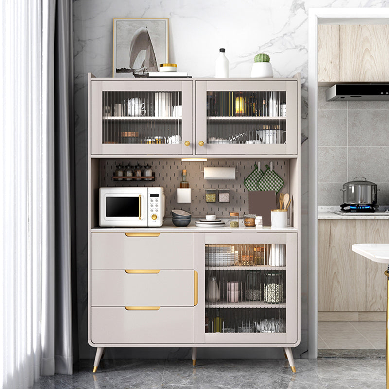 Buffet de comedor de piedra de estilo glam para gabinetes y cajones