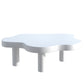 Table basse scandinave de forme libre avec 3 pieds en bois de pin