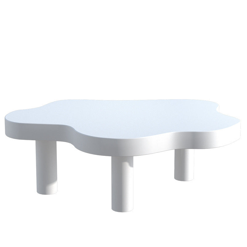 Table basse scandinave de forme libre avec 3 pieds en bois de pin