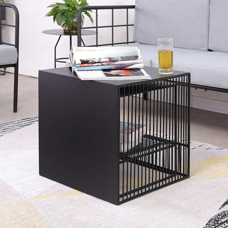 Frame 2 Nesting Square Coffee Table Set Black Iron Cocktail Table with Storage Shelf Clearhalo 'Coffee & Accent Tables' 'Coffee Tables' 'coffee_tables' 'furn' 'furn_coffee_tables' 'Furniture' 'Living Room Furniture' 6480288
