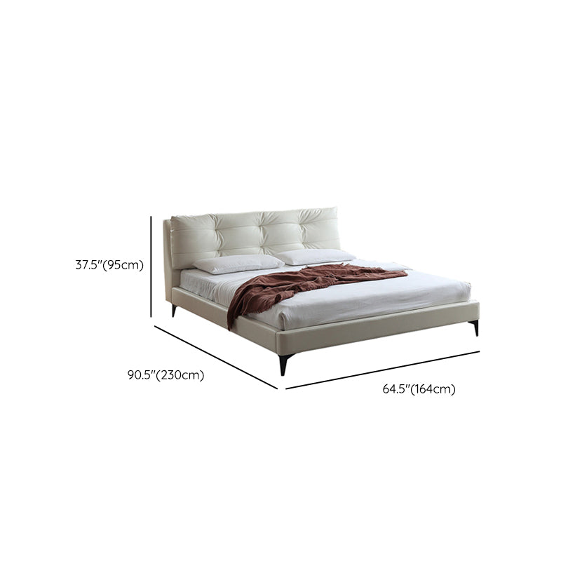 Eigentijds standaardbed met rechthoekige gestoffeerd hoofdeinde