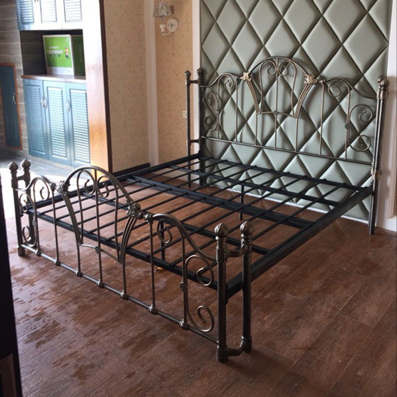 Metal Open-Frame Bed Solid Color Slat Bed with Custom Gold Leg